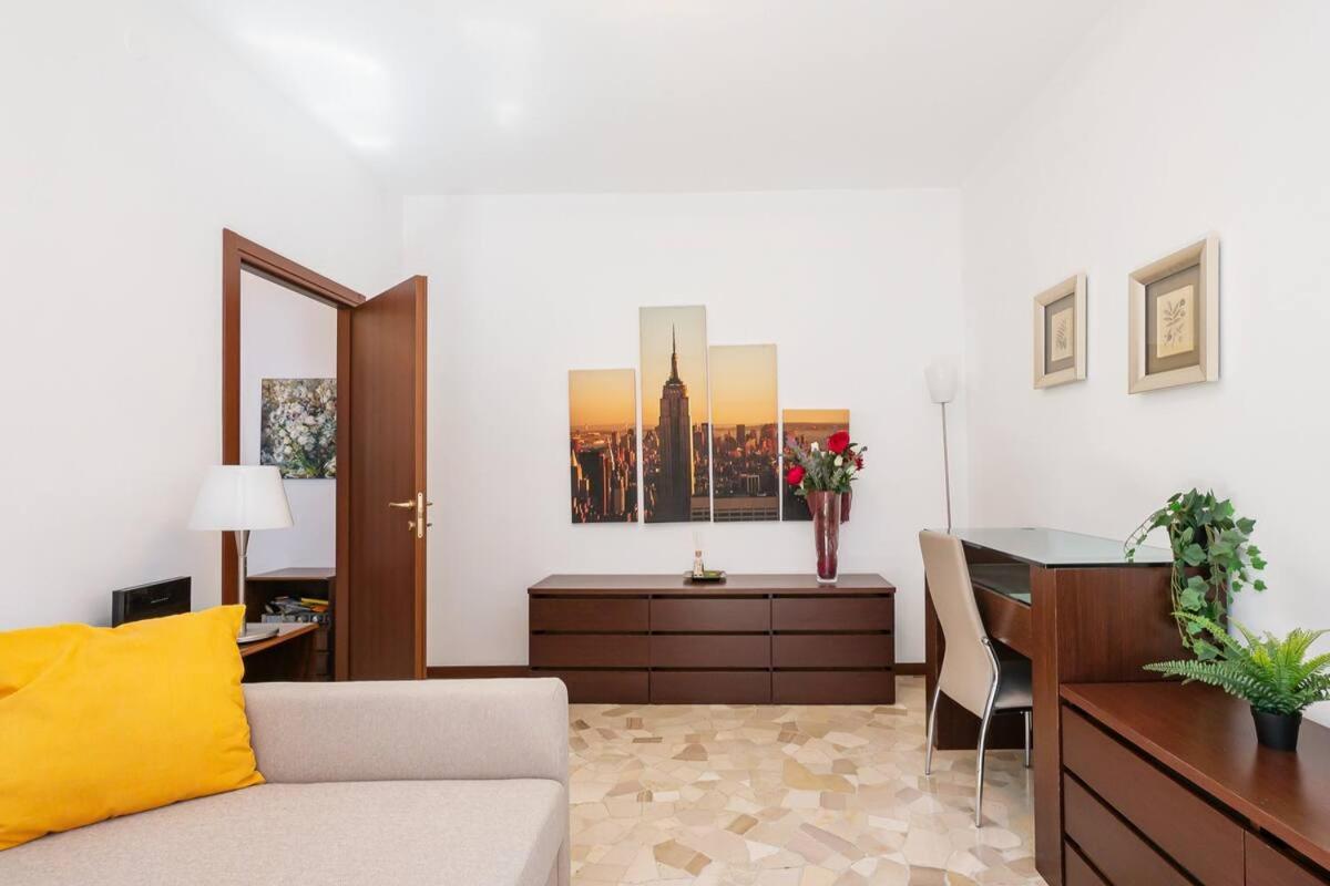 Ihost Apartment - Veneziano 8 Мілан Екстер'єр фото
